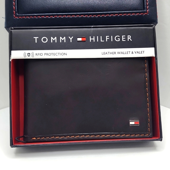 ⭐️TOMMY HILFIGER 💯 MENS WALLET DARK BROWN - Picture 2 of 11